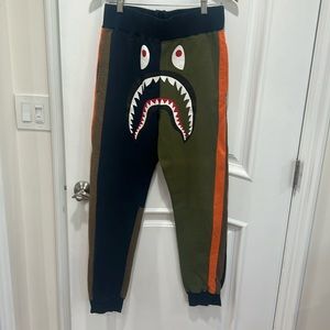 A BATHING APE SWEAT PANTS MENS SIZE S used condition. Some signs of wear
